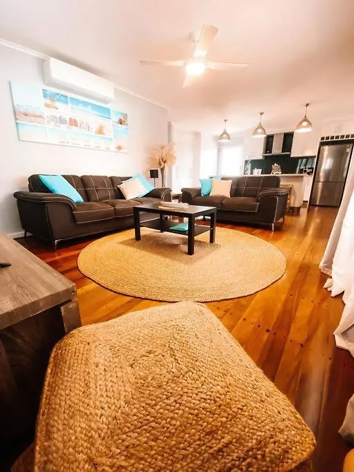 Beach Boutique With River View Maroochydore 0*,